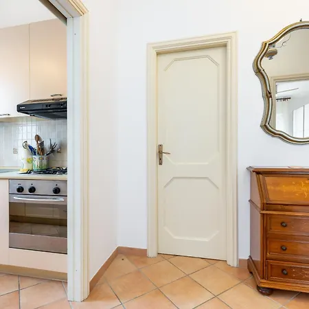 Hostdomus-casa Marais * 菲纳莱利古雷